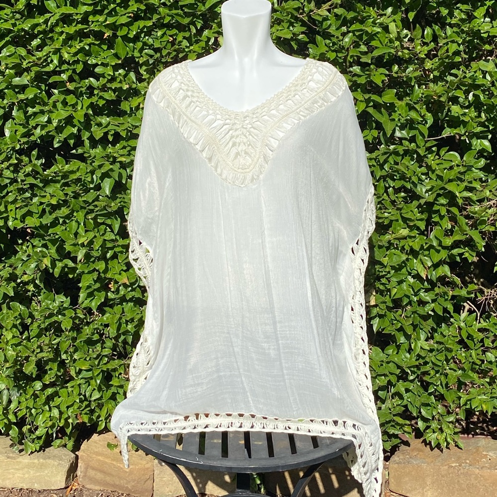 NWOT Women’s Yahada tunic